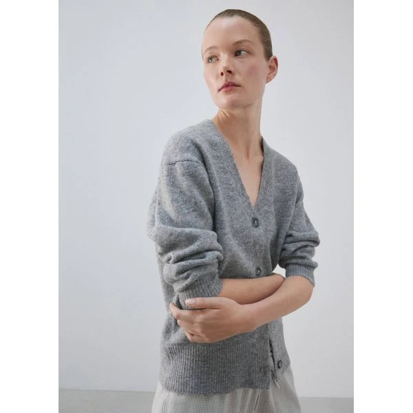 Cardigan en maille col V Mango