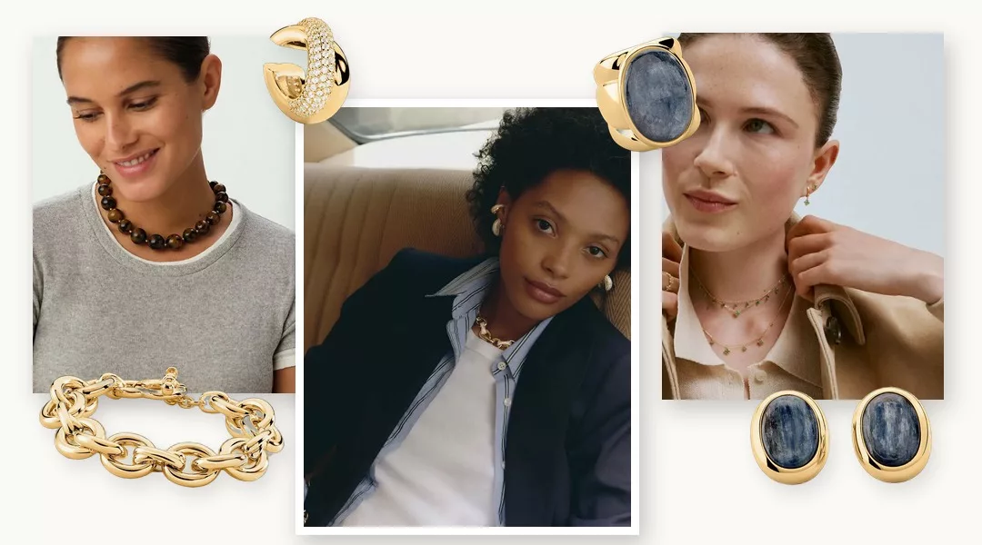 Collage de bijoux Agatha portés : collier Palais Royal, créoles pavées, colliers Beloved, bague et boucles d’oreilles La Riviera