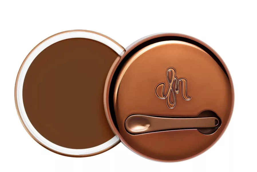Danessa Myricks Yummy Skin Blurring Balm Powder, baume-poudre pour peau foncée